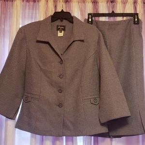 2 Piece Sweet Suit Woman Skirt Suit